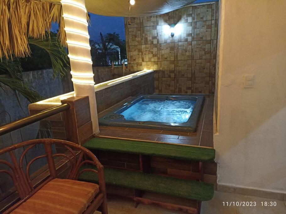 شقة Gran Ubicacion Terraza Privada Jacuzzi كوزوميل المظهر الخارجي الصورة